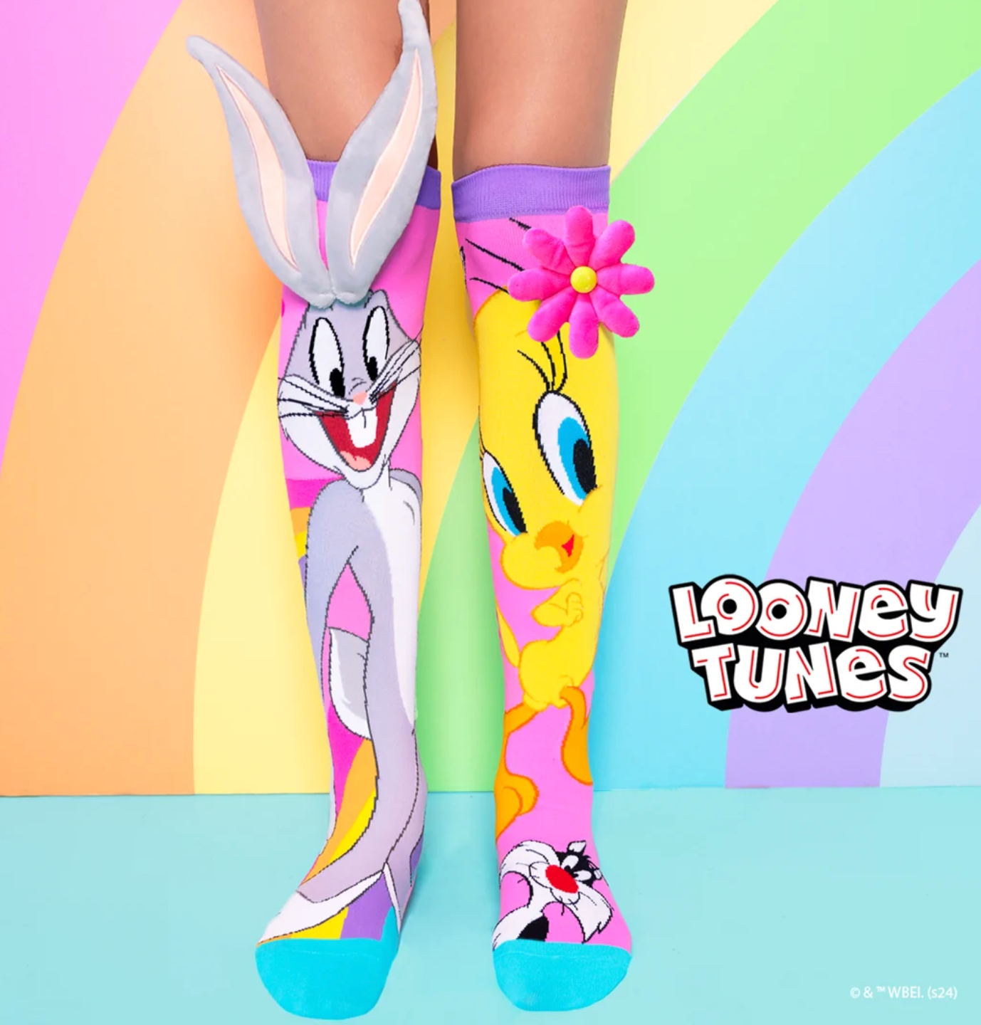 TWEETY AND BUGS BUNNY SOCKS