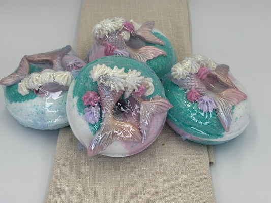 Deluxe Unicorn Doughnut Bath Bomb