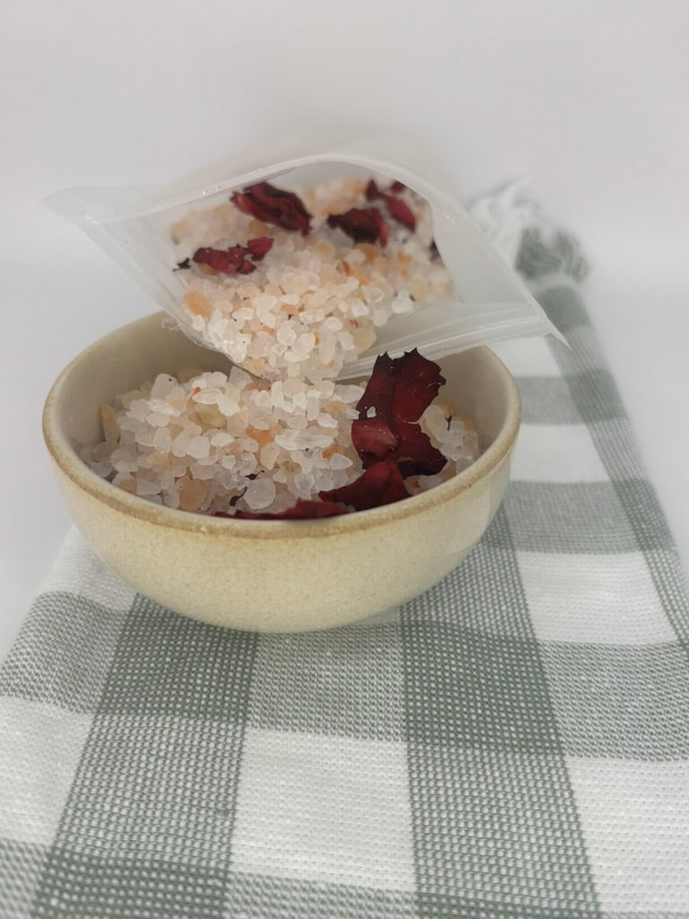 Rose & Daisy Bath Salts 500g