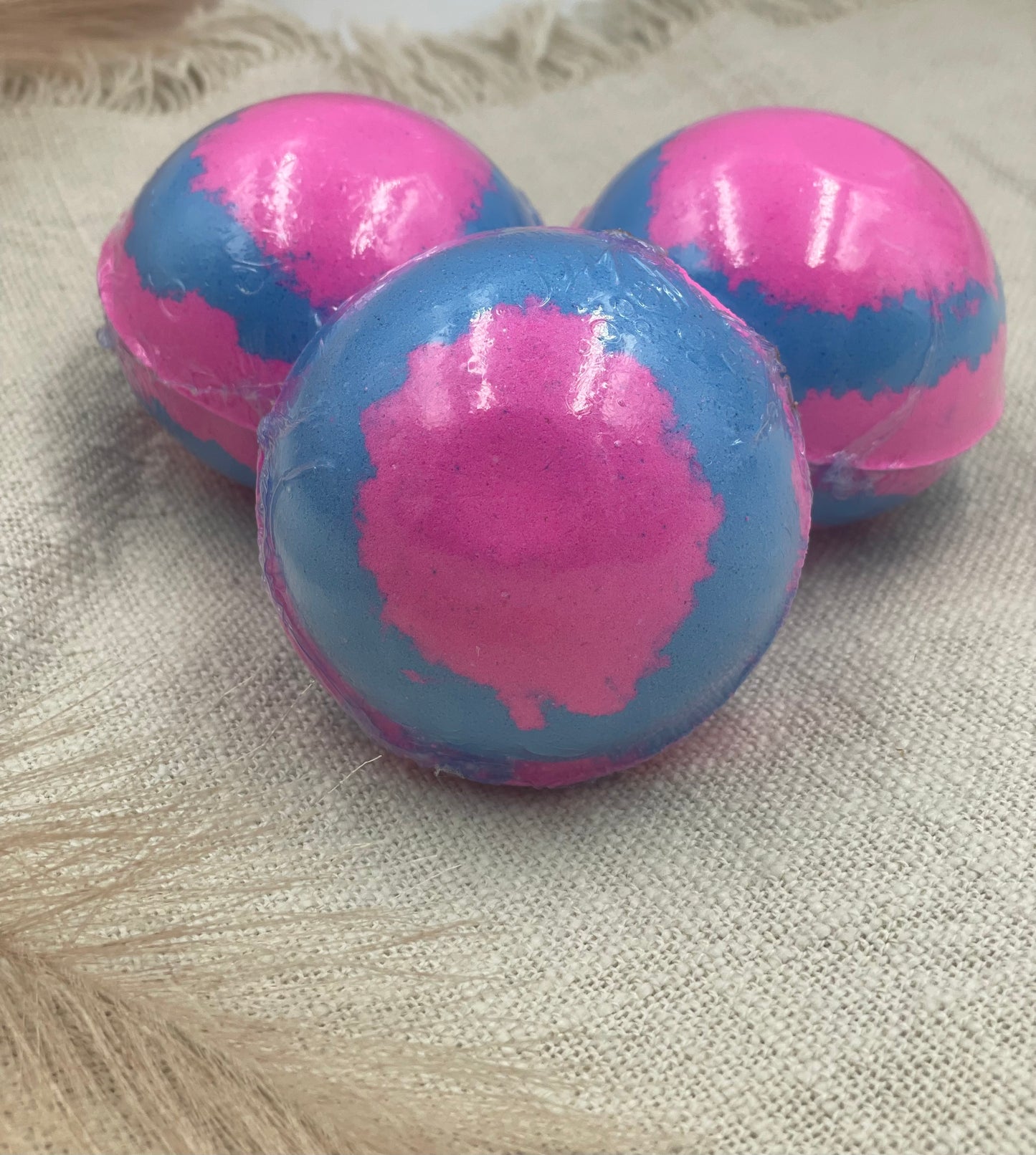 Bubblegum Bath Bomb