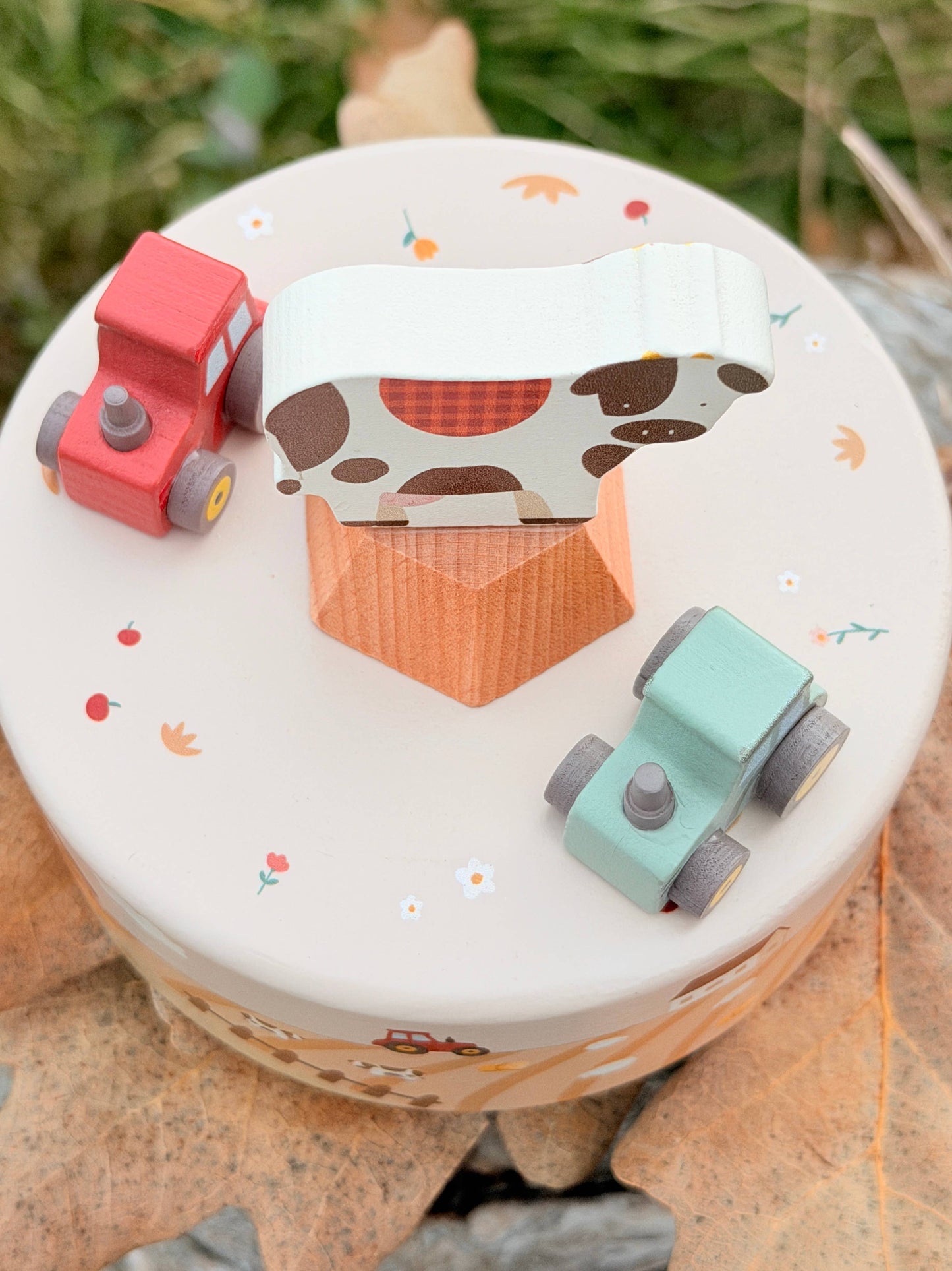 Onya Kids Farm Music Box with 2 Tractors